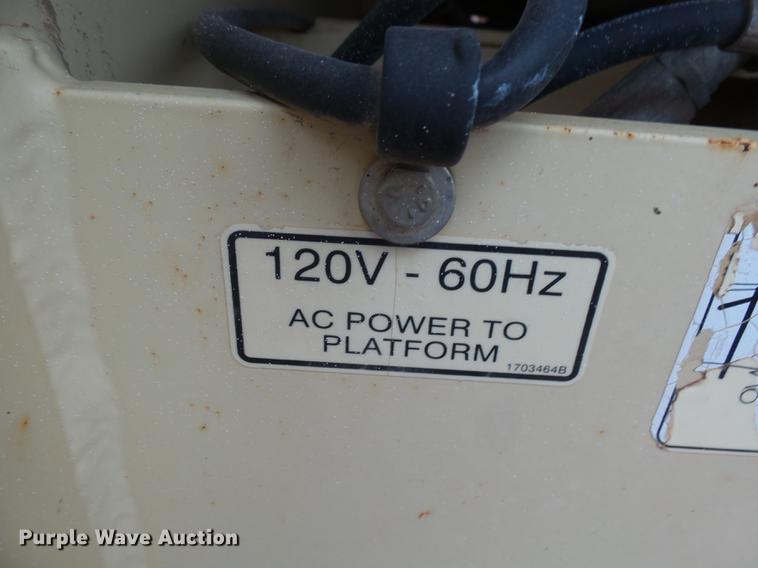 image for item DX9173 2006 JLG 3394RT scissor lift