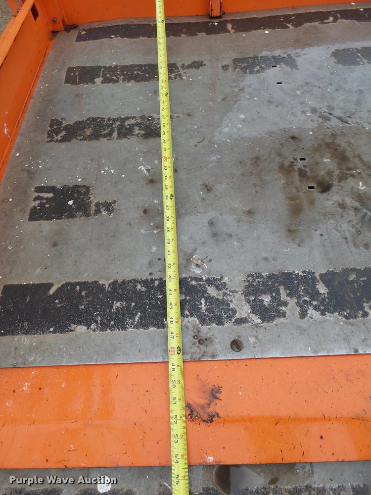 image for item DX9173 2006 JLG 3394RT scissor lift