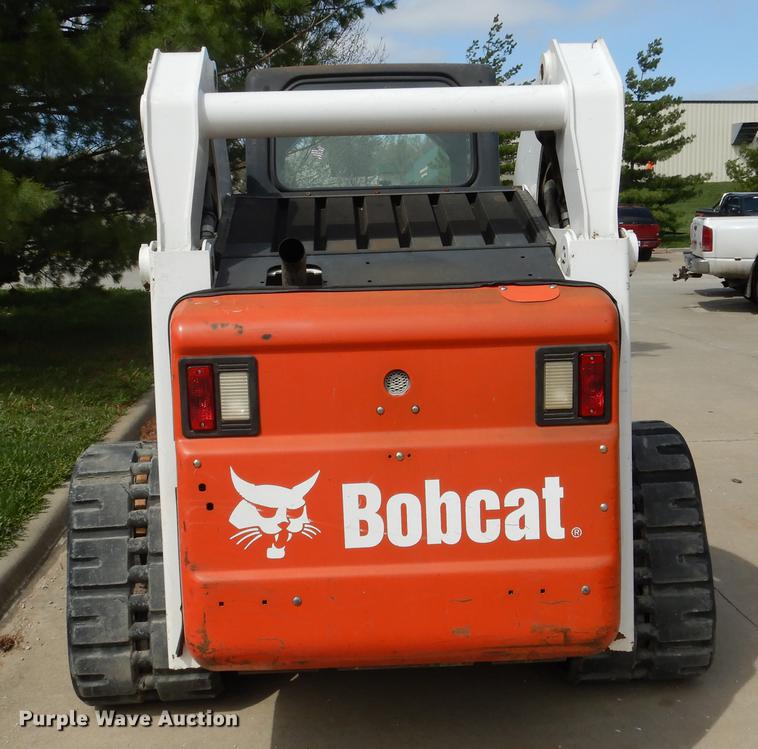 image for item DY9804 2010 Bobcat T320 skid steer