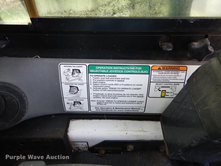image for item DY9804 2010 Bobcat T320 skid steer