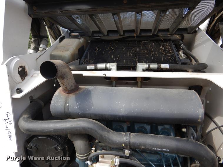 image for item DY9804 2010 Bobcat T320 skid steer