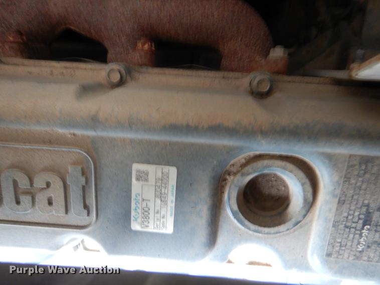 image for item DY9804 2010 Bobcat T320 skid steer