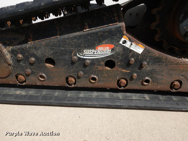 image for item DY9804 2010 Bobcat T320 skid steer