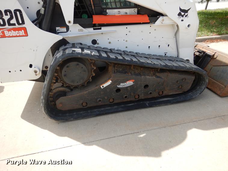 image for item DY9804 2010 Bobcat T320 skid steer