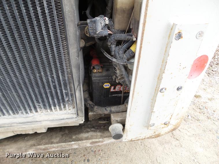 image for item EJ9060 2013 Takeuchi TL10 skid steer