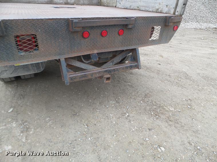 image for item EJ9062 2000 Ford F550 Super Duty flatbed truck