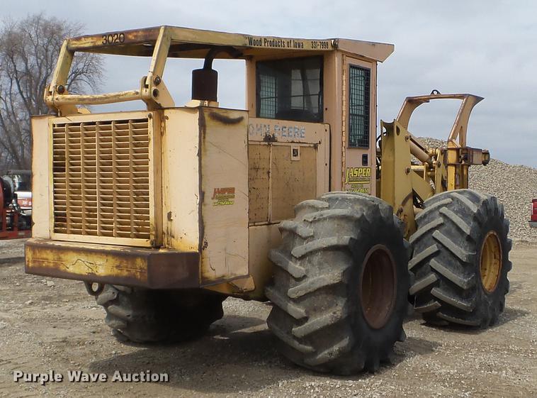 image for item EJ9065 1992 John Deere 643D feller buncher