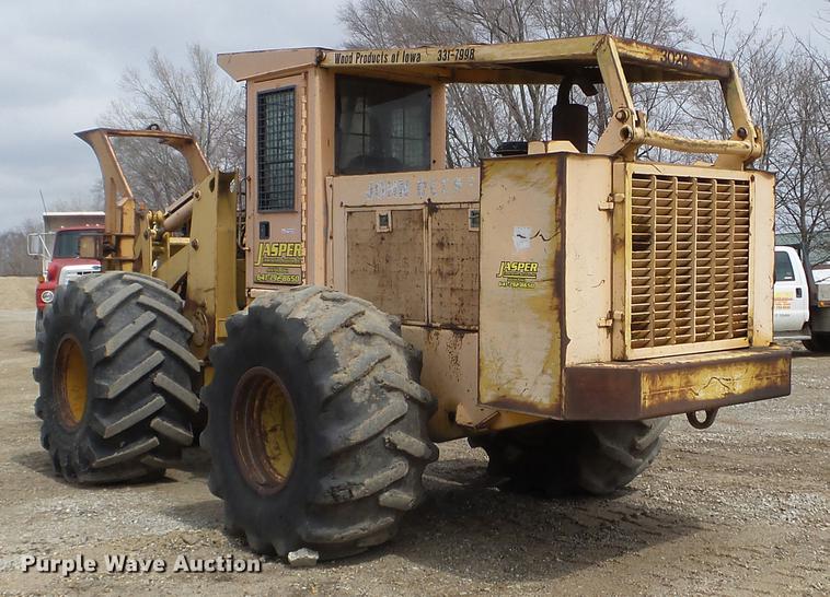 image for item EJ9065 1992 John Deere 643D feller buncher