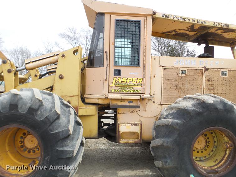 image for item EJ9065 1992 John Deere 643D feller buncher