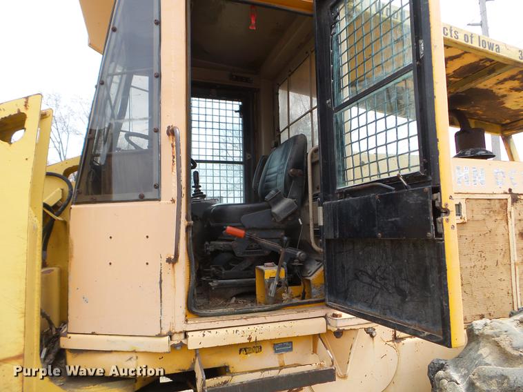 image for item EJ9065 1992 John Deere 643D feller buncher