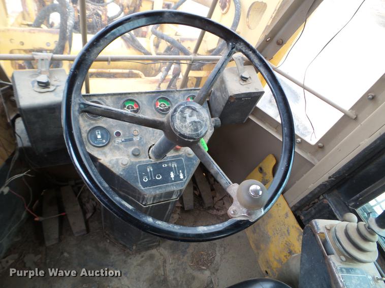 image for item EJ9065 1992 John Deere 643D feller buncher