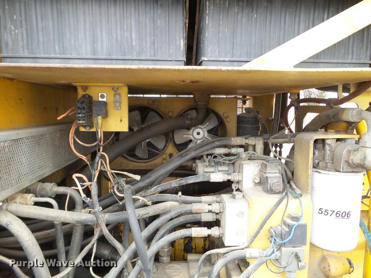 image for item EJ9065 1992 John Deere 643D feller buncher