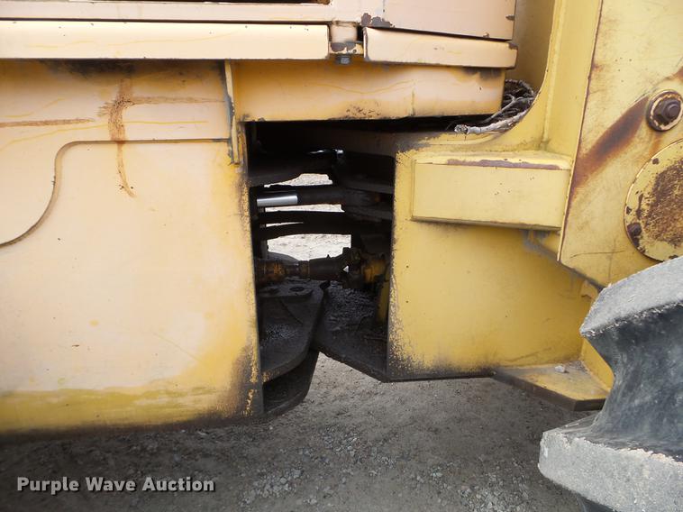 image for item EJ9065 1992 John Deere 643D feller buncher