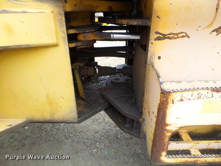 image for item EJ9065 1992 John Deere 643D feller buncher