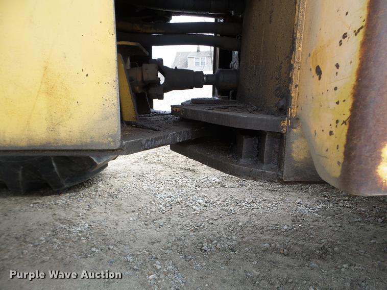 image for item EJ9065 1992 John Deere 643D feller buncher