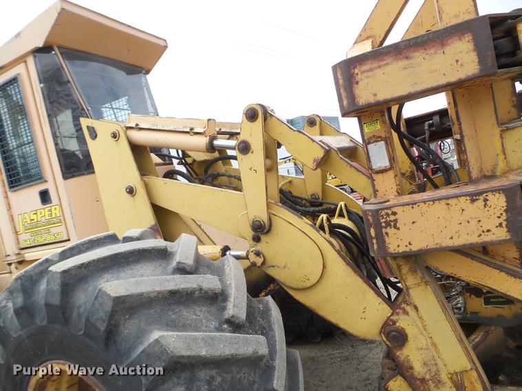 image for item EJ9065 1992 John Deere 643D feller buncher