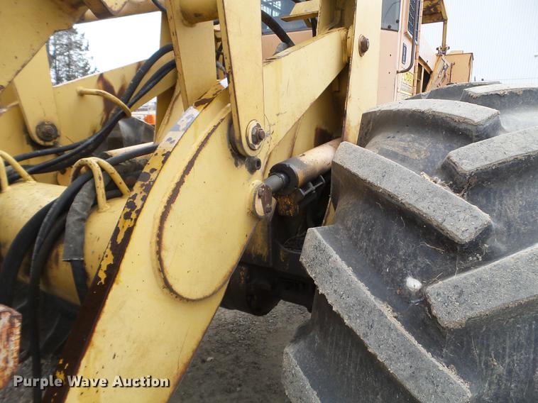 image for item EJ9065 1992 John Deere 643D feller buncher