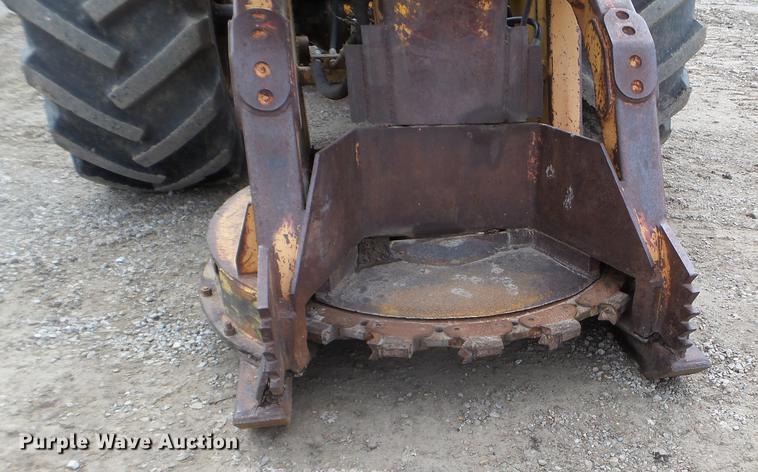 image for item EJ9065 1992 John Deere 643D feller buncher