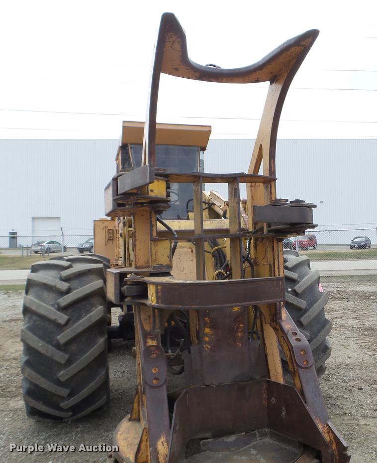 image for item EJ9065 1992 John Deere 643D feller buncher