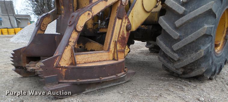 image for item EJ9065 1992 John Deere 643D feller buncher