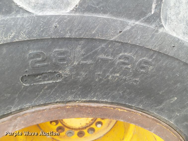 image for item EJ9065 1992 John Deere 643D feller buncher