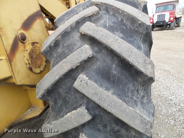 image for item EJ9065 1992 John Deere 643D feller buncher