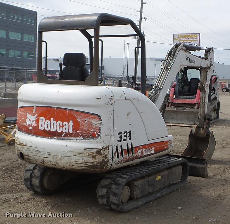 image for item EJ9066 2008 Bobcat 331 mini excavator