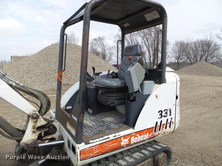 image for item EJ9066 2008 Bobcat 331 mini excavator
