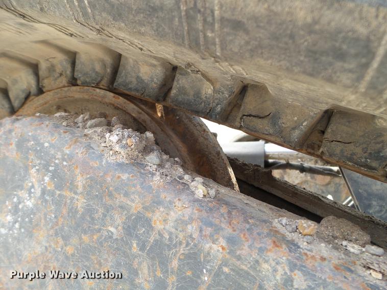 image for item EJ9066 2008 Bobcat 331 mini excavator