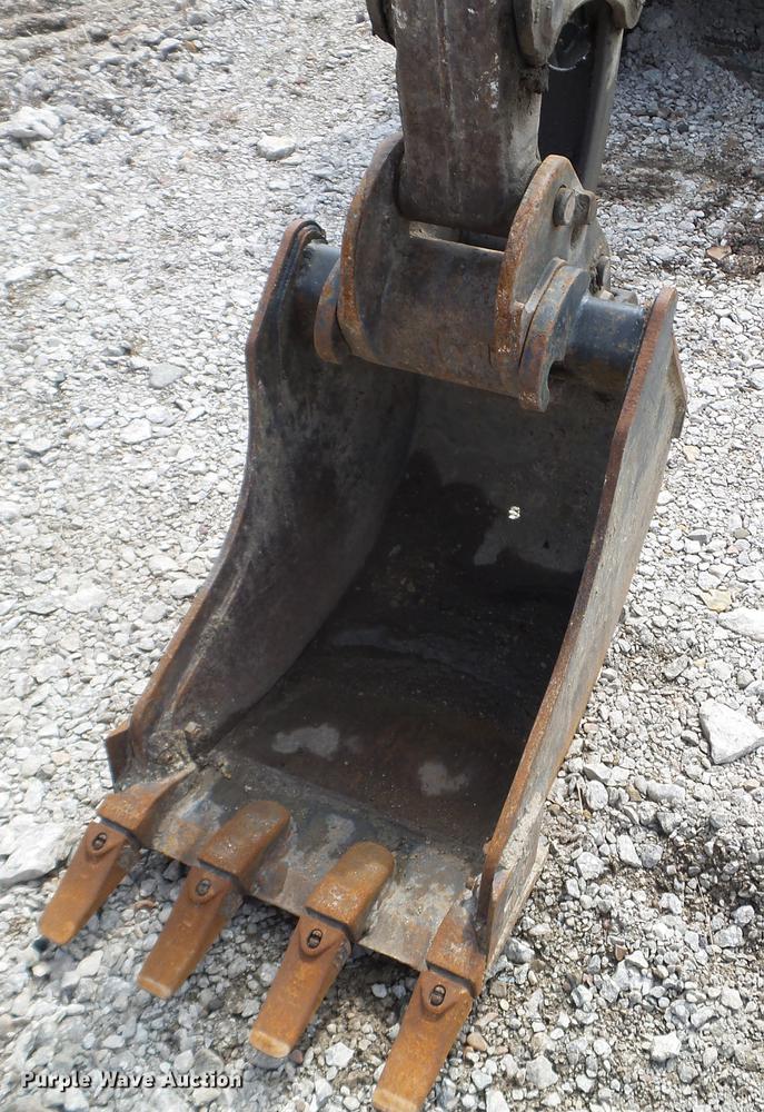 image for item EJ9066 2008 Bobcat 331 mini excavator