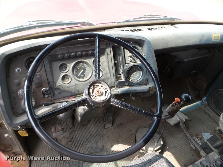 image for item EJ9067 1984 Ford 8000 dump truck