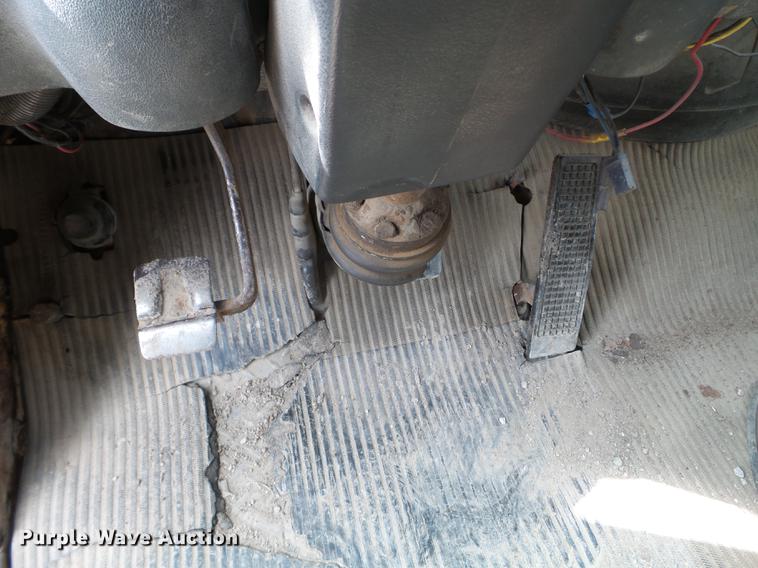 image for item EJ9067 1984 Ford 8000 dump truck