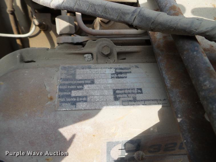 image for item EJ9067 1984 Ford 8000 dump truck