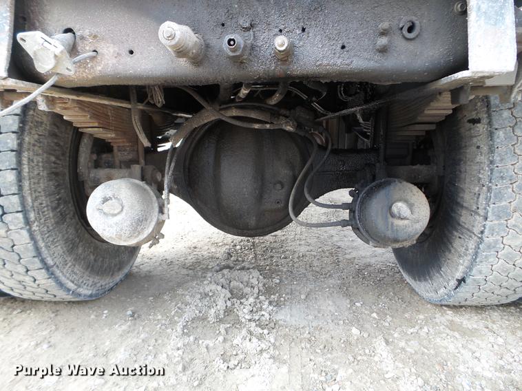 image for item EJ9067 1984 Ford 8000 dump truck