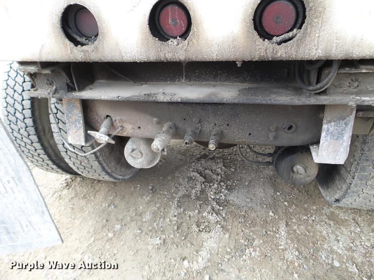 image for item EJ9067 1984 Ford 8000 dump truck