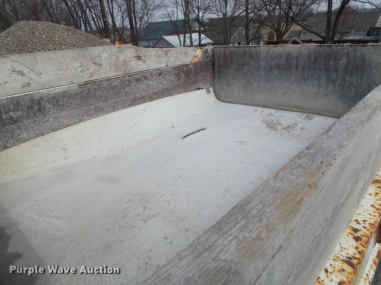 image for item EJ9067 1984 Ford 8000 dump truck