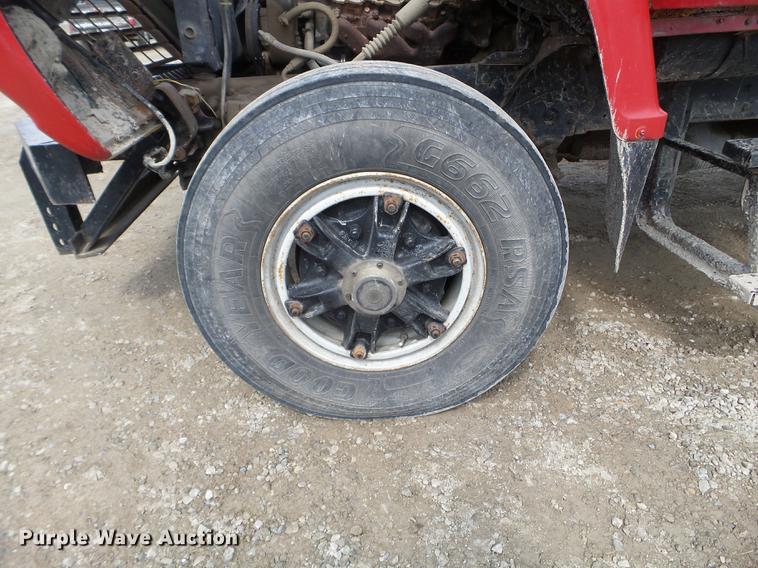 image for item EJ9067 1984 Ford 8000 dump truck