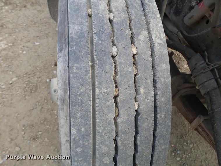 image for item EJ9067 1984 Ford 8000 dump truck