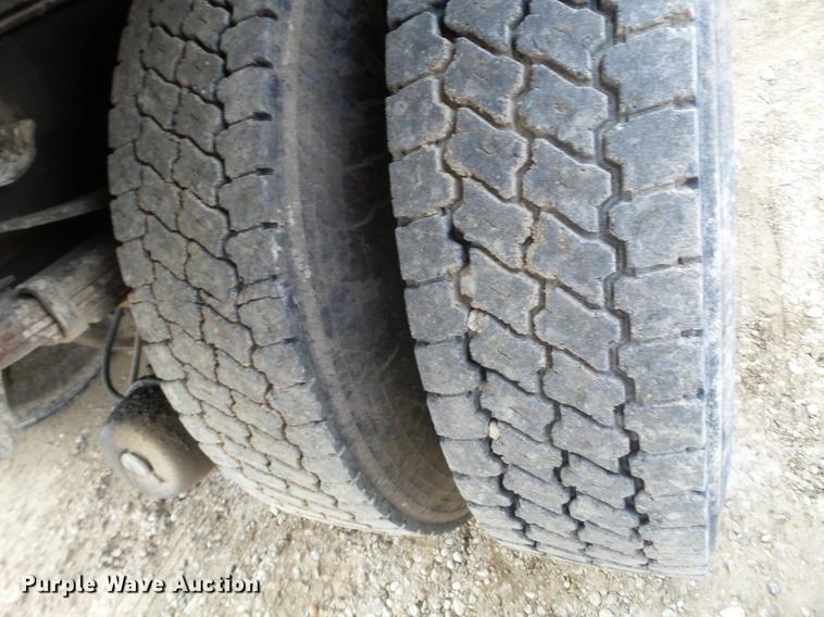 image for item EJ9067 1984 Ford 8000 dump truck