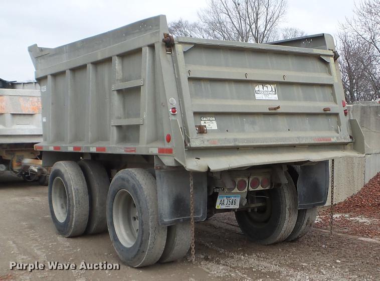 image for item EJ9068 1988 Brady Truck Equipment end dump pup trailer