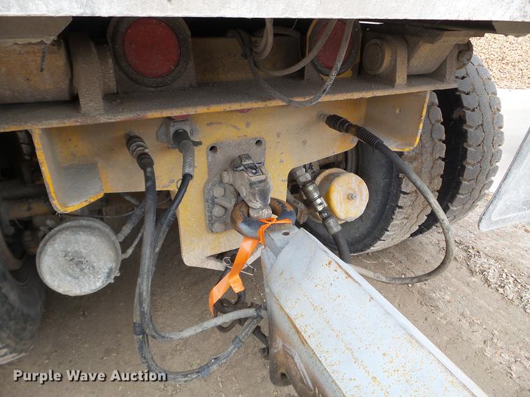 image for item EJ9068 1988 Brady Truck Equipment end dump pup trailer