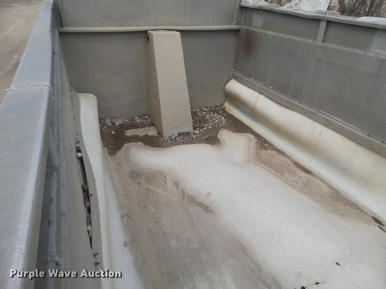 image for item EJ9068 1988 Brady Truck Equipment end dump pup trailer