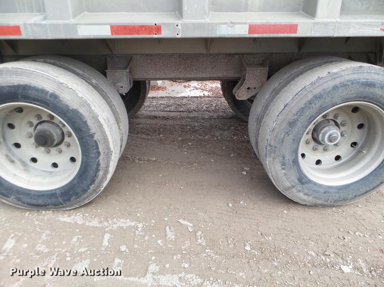 image for item EJ9068 1988 Brady Truck Equipment end dump pup trailer