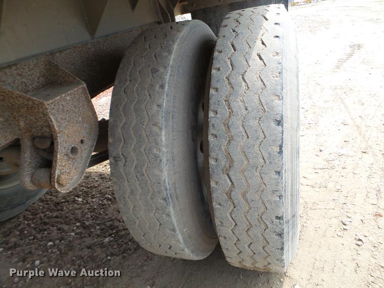 image for item EJ9068 1988 Brady Truck Equipment end dump pup trailer