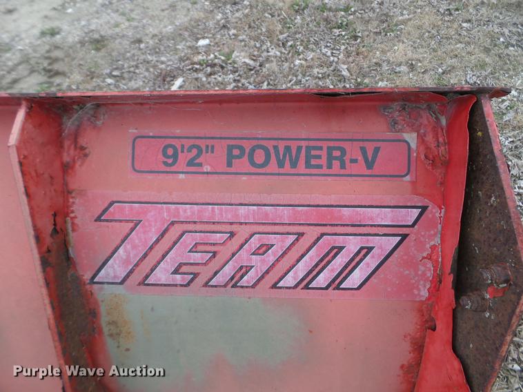 image for item EJ9070 Boss V-plow snow plow