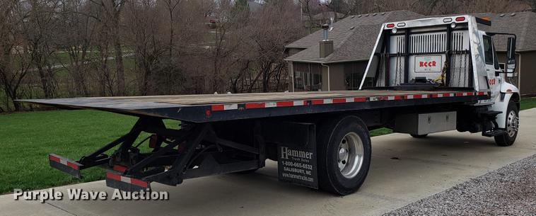 image for item EK9036 2007 International 4300 rollback truck