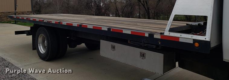 image for item EK9036 2007 International 4300 rollback truck