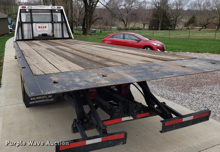 image for item EK9036 2007 International 4300 rollback truck