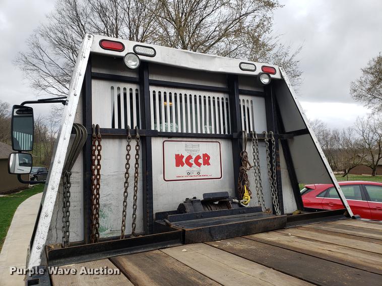 image for item EK9036 2007 International 4300 rollback truck