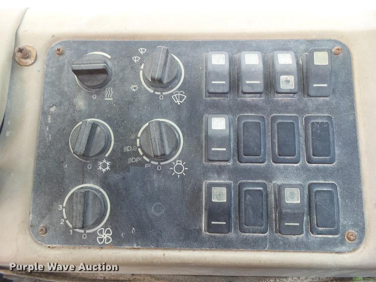 image for item EM9144 2002 Case 521D wheel loader